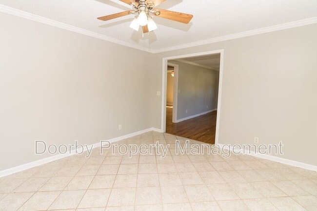 Photo - 3308 Center St