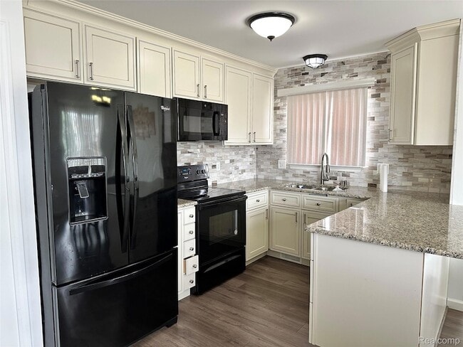 Photo - 16508 Radison Dr