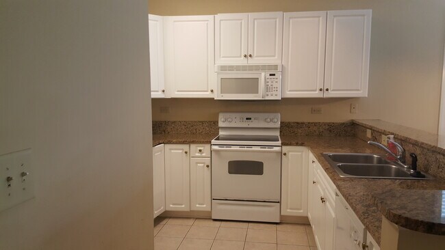 Photo - 3 Bedroom Condo in World Tour