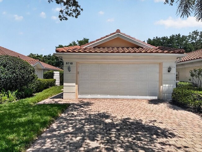 Building Photo - Beautifully maintained 2-bedroom, 2-bath in Island Walk