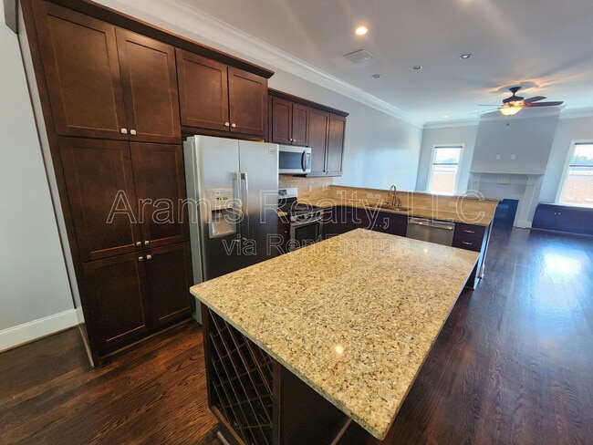 Photo - 200 Marion Pl NE Unidad 1