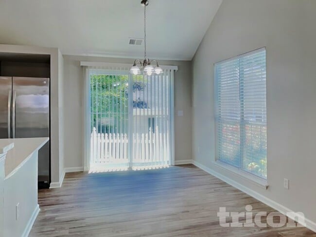 Photo - 3365 Prescott Pl NW
