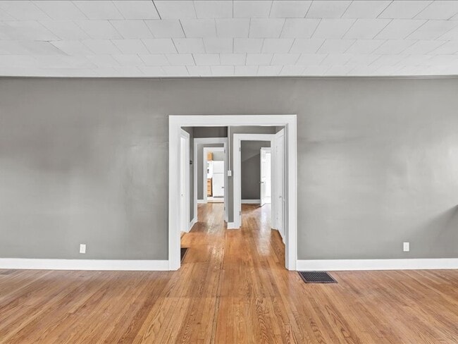 Photo - 3220 Grant Ave