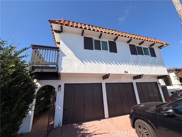Building Photo - 214 Avenida Rosa Unit B