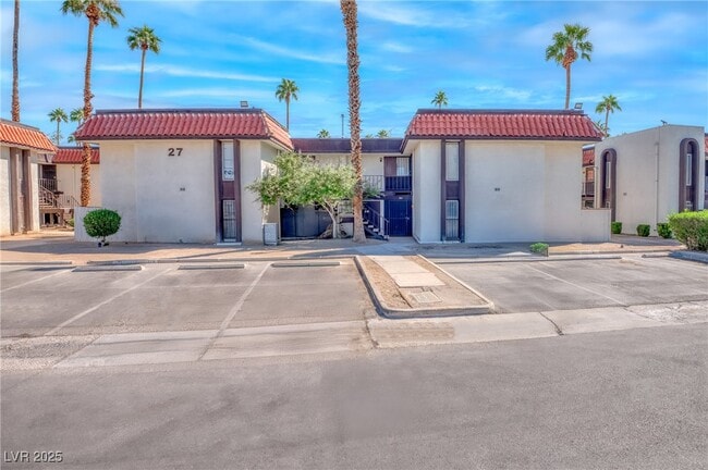 Building Photo - 1405 E Vegas Valley Dr Unit 281
