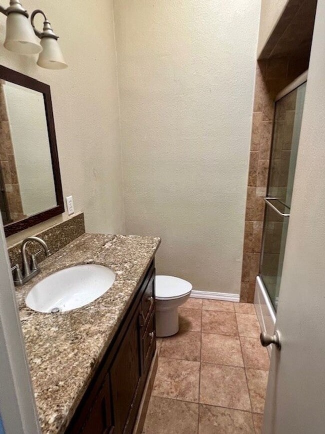 Photo - 2 Bedroom Condo for Rent w/ Many Upgrades! Unit 22
