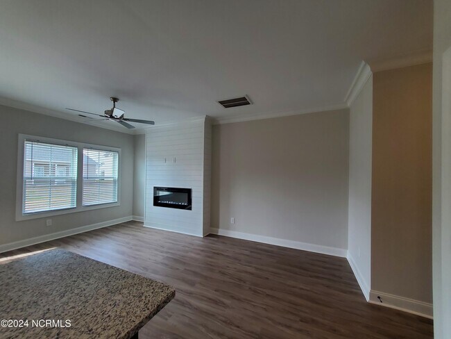 Photo - 2124 N Kali Ln