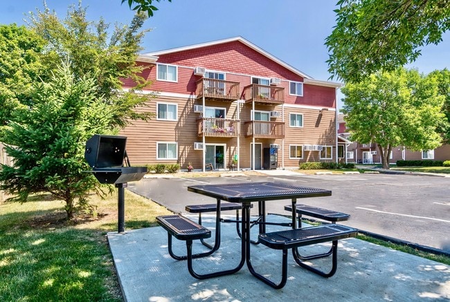 Photo - Southwinds Apartments