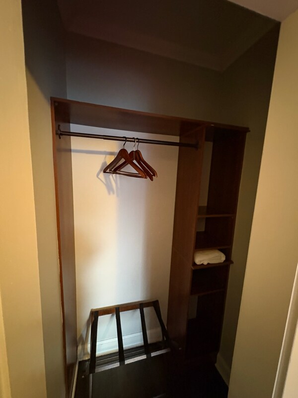 Photo - 3049 N Leavitt St Unit 2