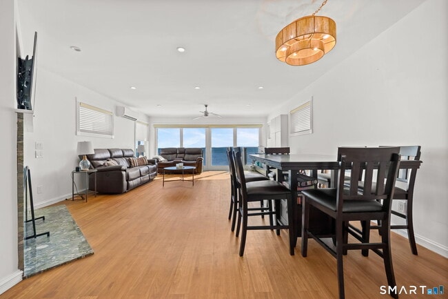 Photo - 1895 Fairfield Beach Rd