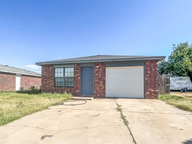 Great 3/2 in Frenship ISD - Great 3/2 in Frenship ISD House