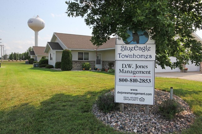 Blue Eagle - Blue Eagle Townhomes