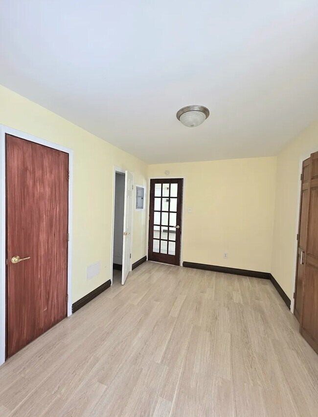 Photo - 830 S 49th St Unit 5