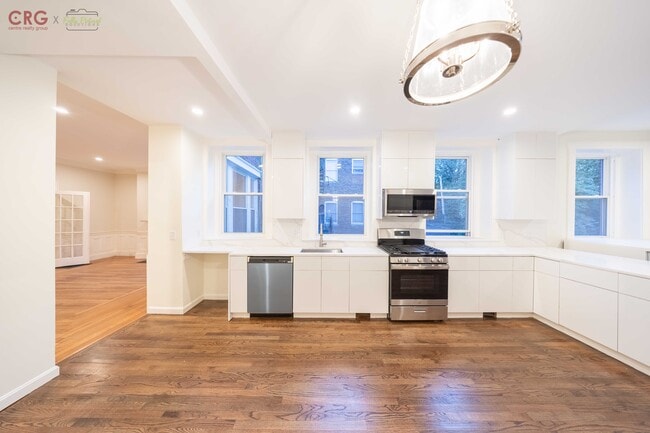 Photo - 1726 Beacon St Unit 1726 Beacon Street