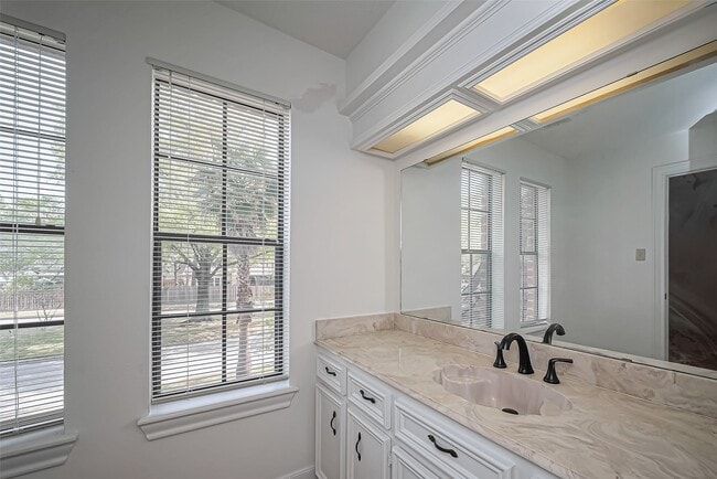 Photo - 18307 Champion Forest Dr