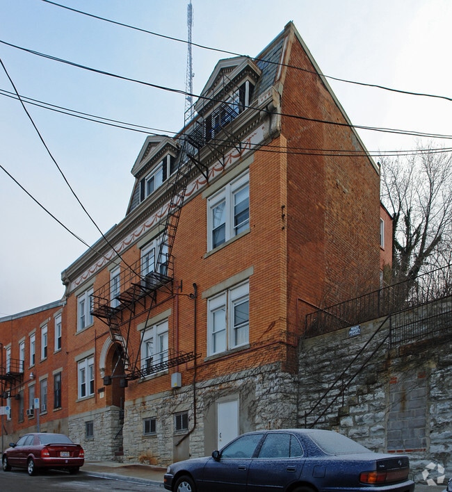 Photo - 2162 Stratford Ave