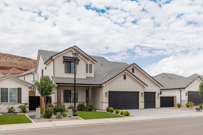 Photo - Wonderful 5 bedroom 4 bath home built by New Trend Construction