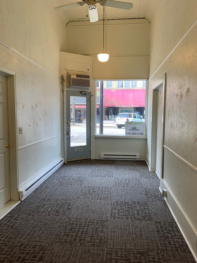 Photo - 114 Locust St