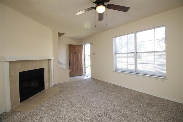 Photo - 915 Cedar Terrace