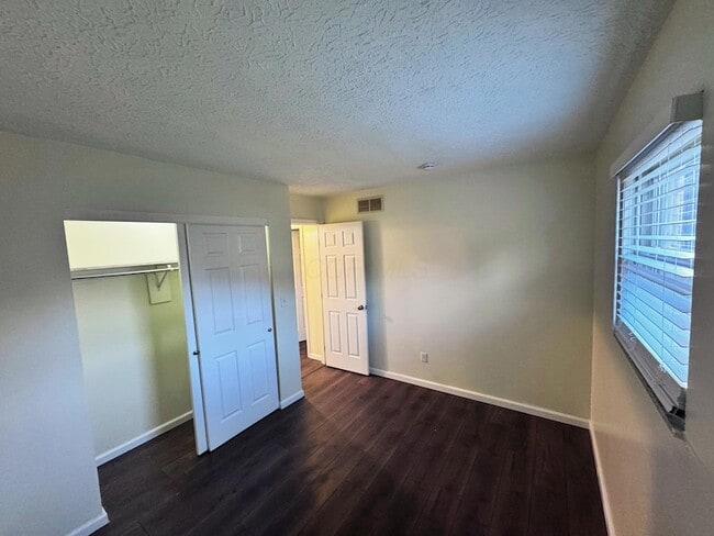 Photo - 4925 Godown Rd Unit 927