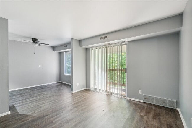 Photo - Newport Woods Apartments