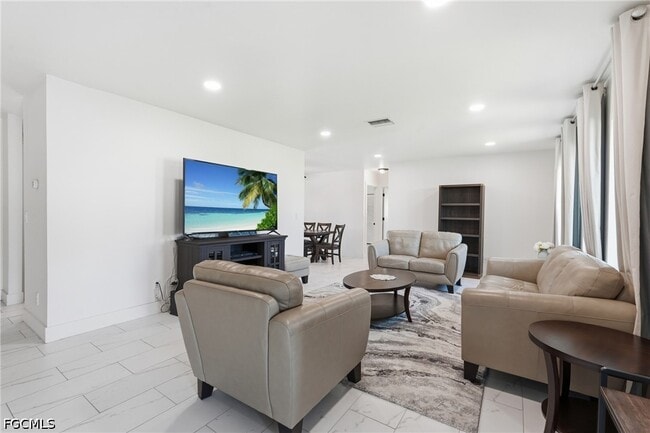 Photo - 1446 SE 13th St