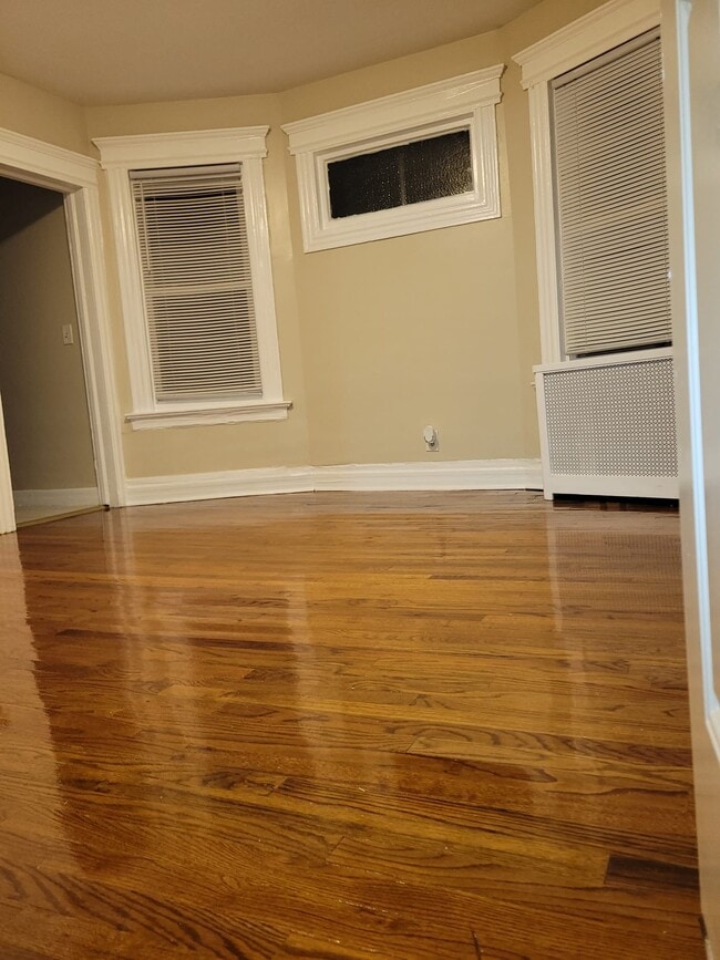 Building Photo - 378 Hawthorne St