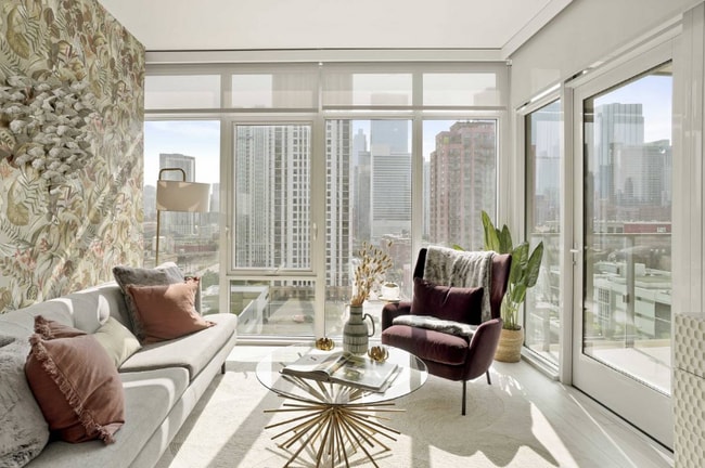 Building Photo - 364 N Union Ave