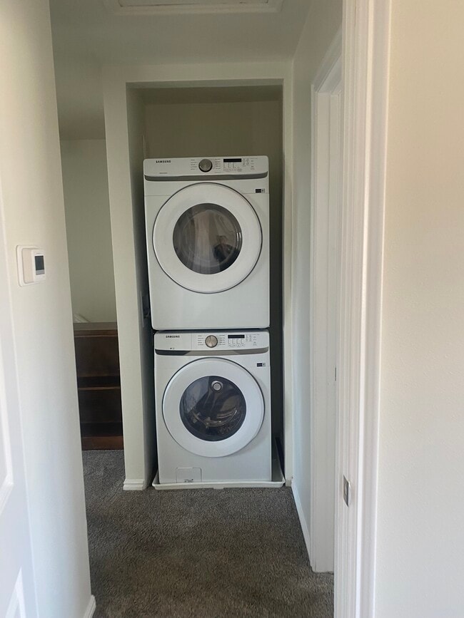 Photo - 777 E Main St