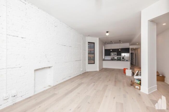 Photo - 3 bedroom in Chicago IL 60607 Unit 2S