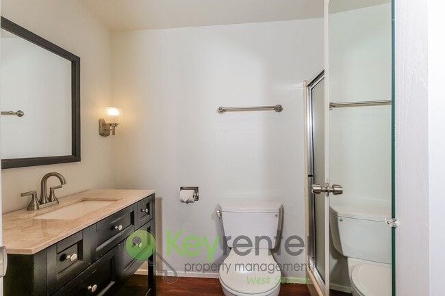 Photo - Stylish 2-Bed Condo with Pool & Clubhouse Access