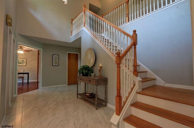 Photo - 2 Woodstock Dr