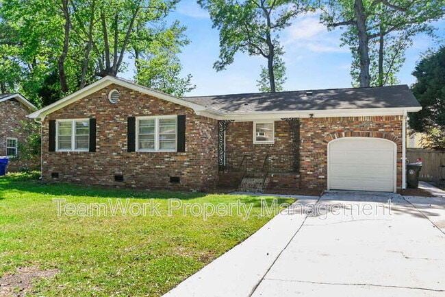 Building Photo - 1641 Falmouth St