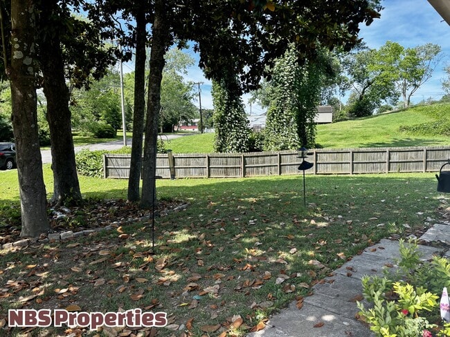 Photo - 104 Hillside Rd