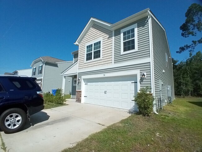 70 Parkwood Ct