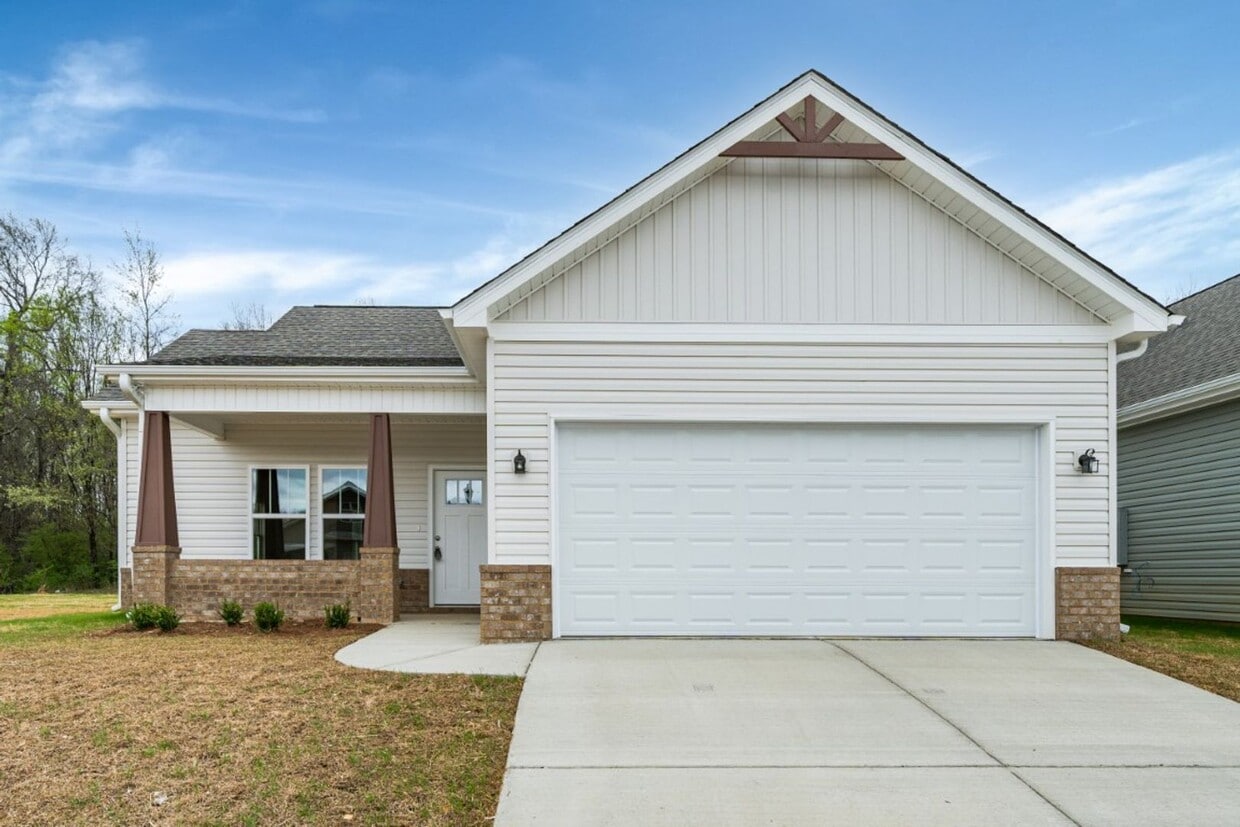Photo - Beautiful New Construction Home Located at 4323 Alderic St Tuscaloosa, AL 35401