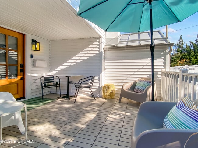 Photo - 110 Curtis Pl