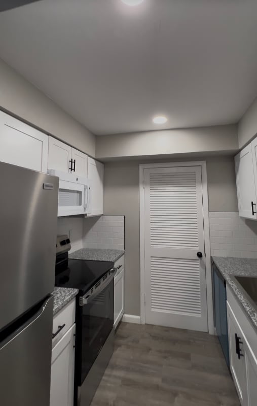 Building Photo - 9208 N Connechusett Rd