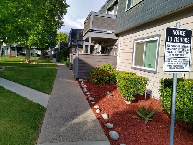 Photo - Hunter's Landing Apartments