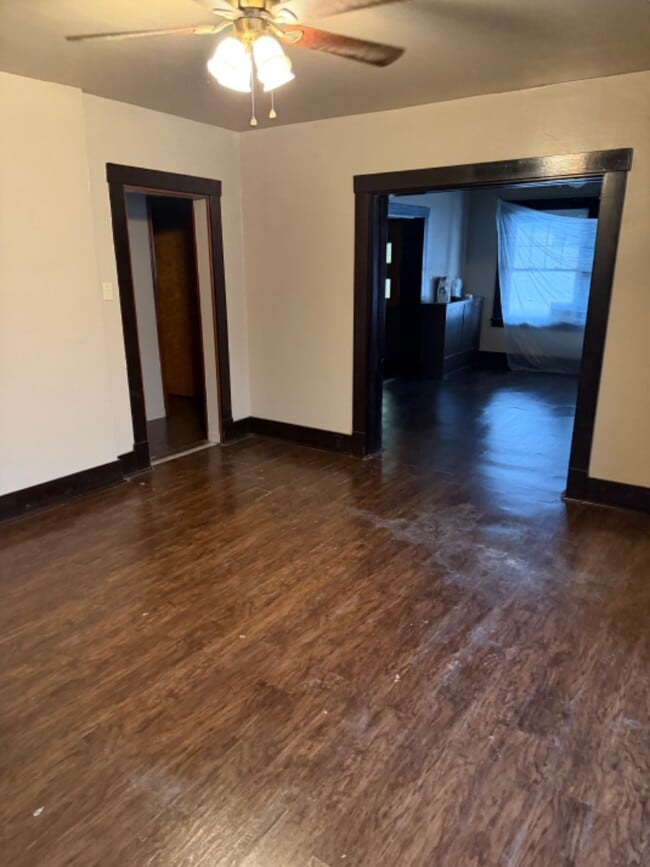 Photo - 544 Center St