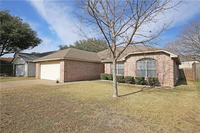 2308 Sycamore Trail