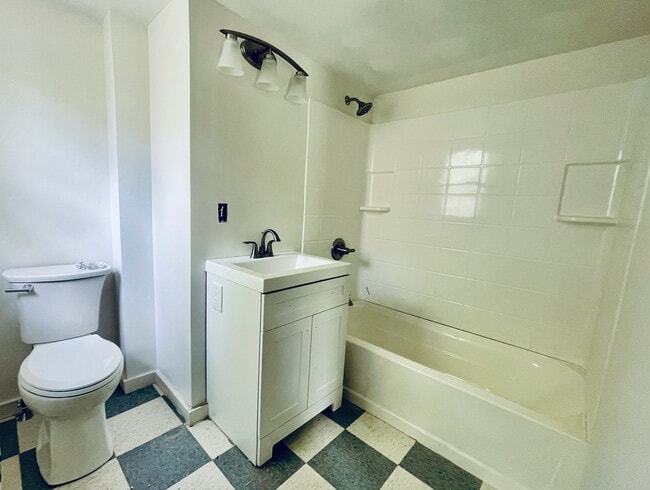 Photo - 15 Winthrop St Unit 3