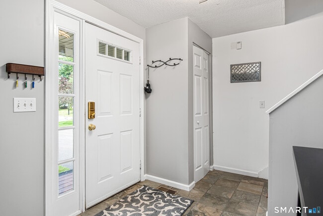 1905 Meadowview Dr Unit 1905