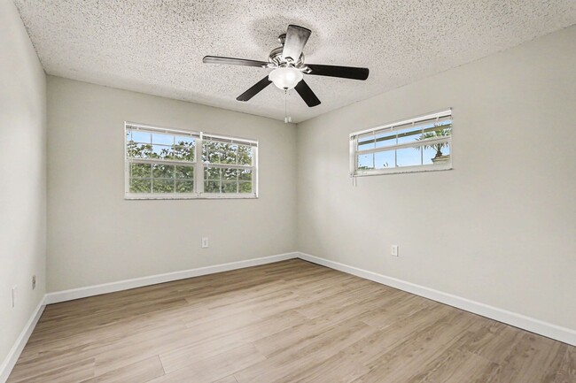 Photo - 3135 Shady Dell Ln