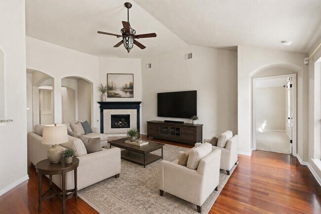 725 Botany Bay Cir