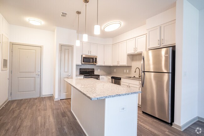 Oak- 1BR, 1BA