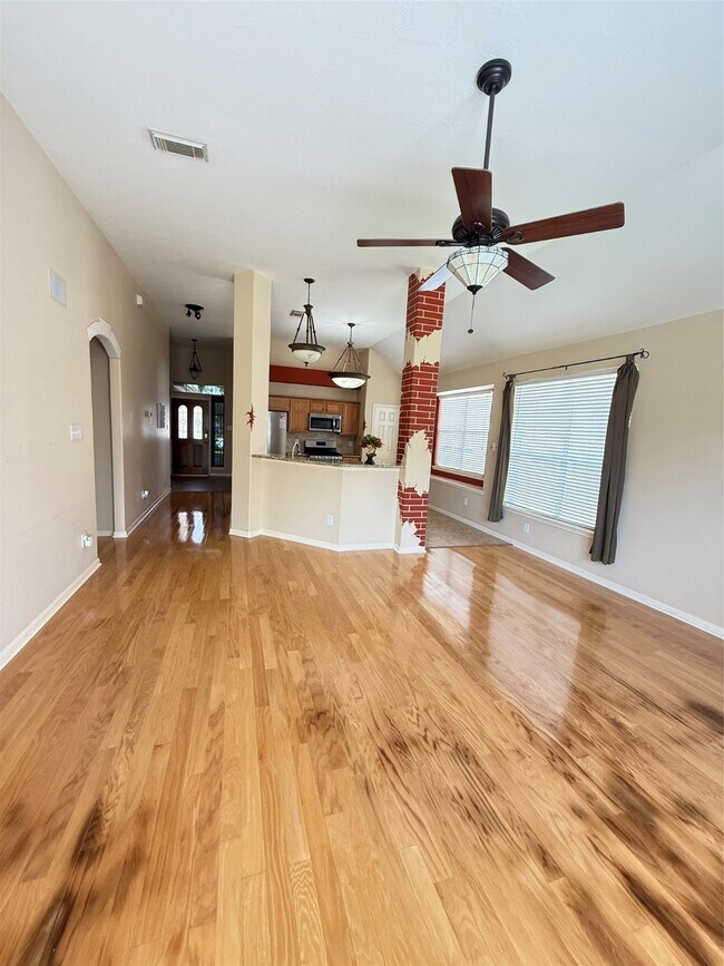 Photo - 17307 Stratford Green Dr