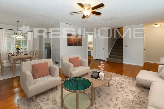 Photo - 663 Honey Creek Rd SE
