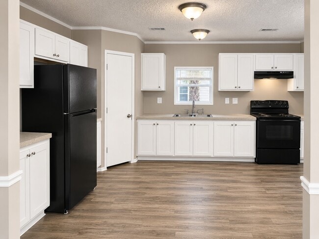 Building Photo - 2914 Vern Dr