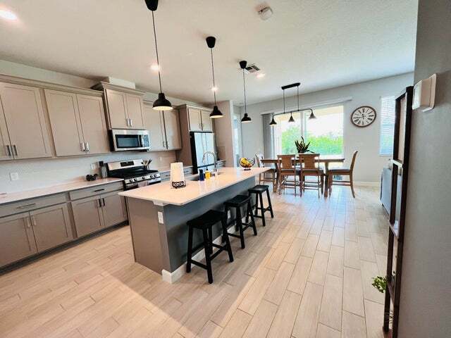 Photo - 1272 Wandering Willow Way